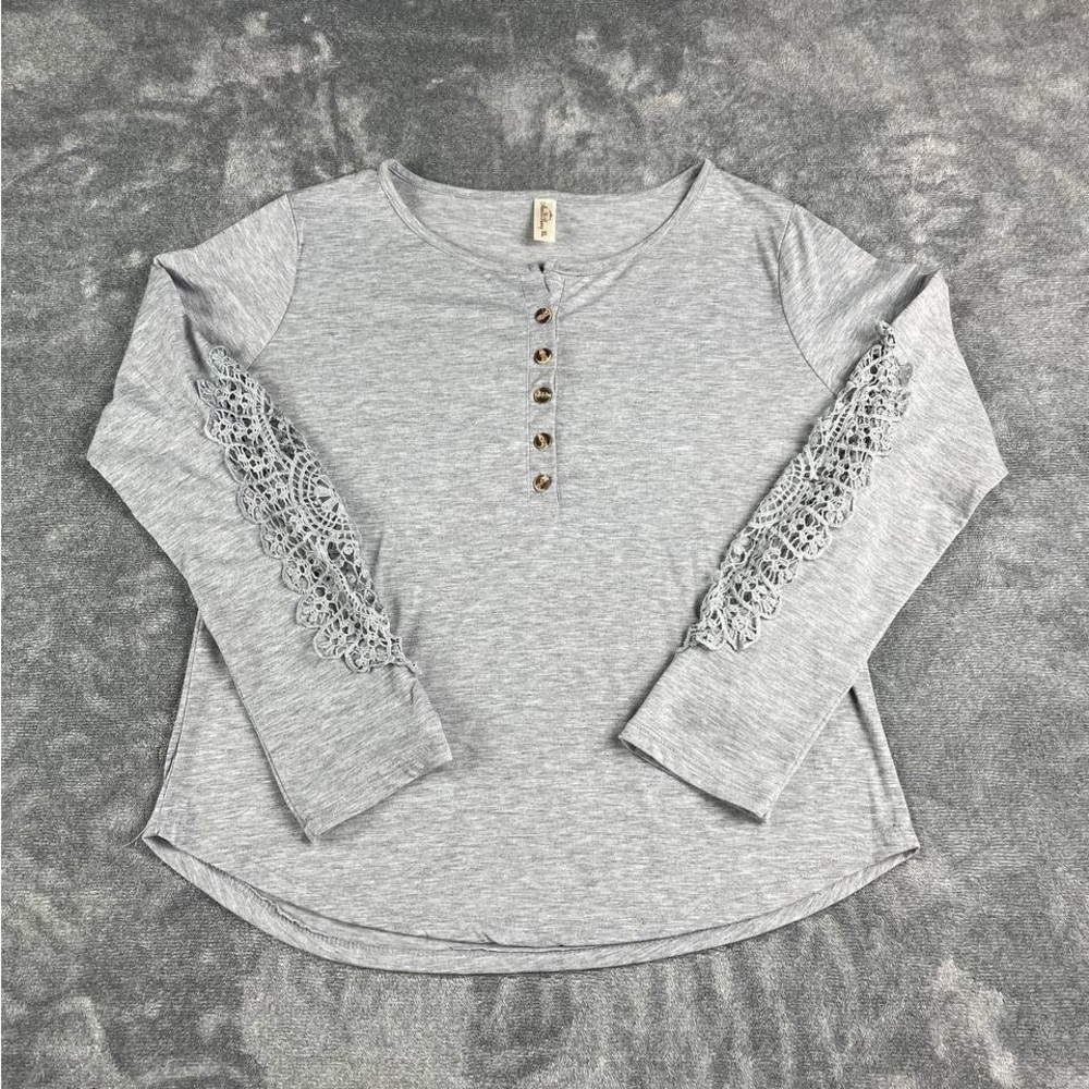 Man Xi Shang long sleeve tee with lace size XL